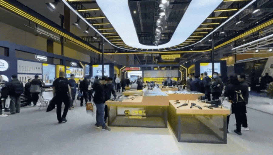 1712034704448598P0QI.gif